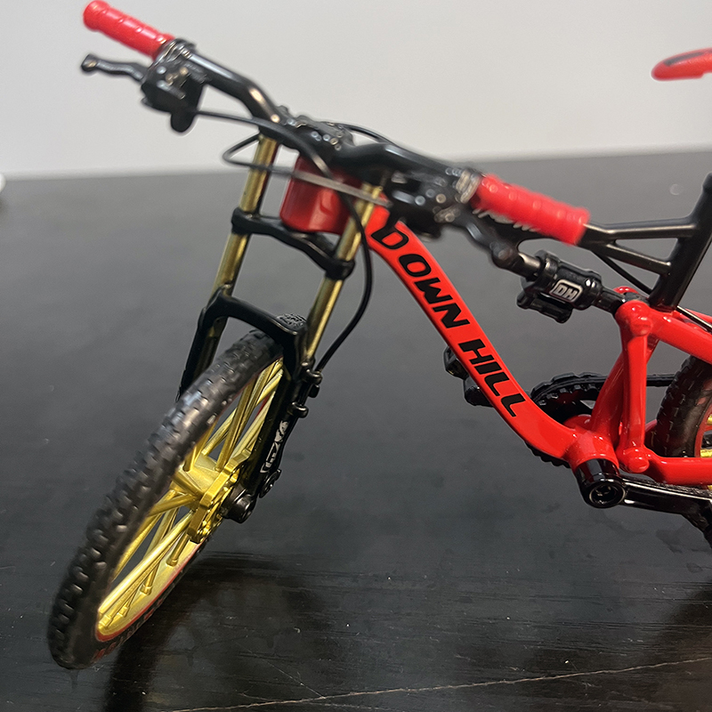 1:10 Modello in lega Biycle Di - Mountain Biking Gifts recensione e prezzo