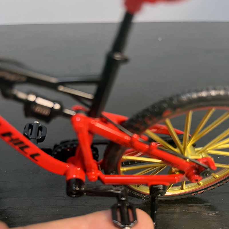 1:10 Modello in lega Biycle Di - Mountain Biking Gifts recensione e prezzo